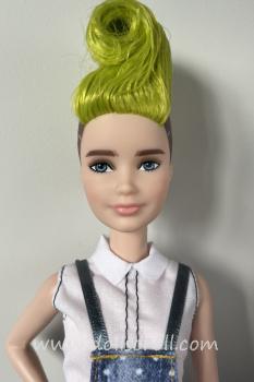 Mattel - Barbie - Fashionistas #124 - Denim Overalls - Petite - Doll